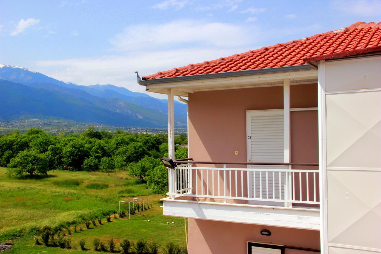 Hotel Geromichalos Paralía Skotínis Bagian luar foto